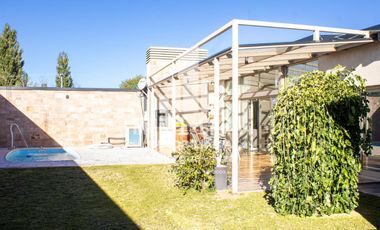 Casa de categoría en venta