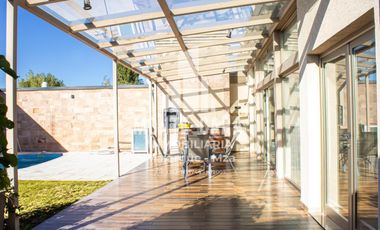 Casa de categoría en venta