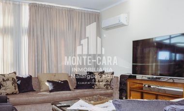 Casa de categoría en venta