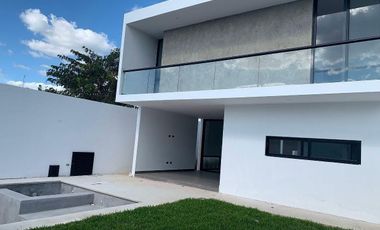 CASA EN RENTA MERIDA, CONKAL, PRIVADA ARBOREA, DISPONIBLE.