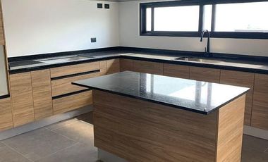 CASA EN RENTA MERIDA, CONKAL, PRIVADA ARBOREA, DISPONIBLE.