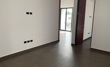 CASA EN RENTA MERIDA, CONKAL, PRIVADA ARBOREA, DISPONIBLE.