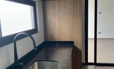 CASA EN RENTA MERIDA, CONKAL, PRIVADA ARBOREA, DISPONIBLE.