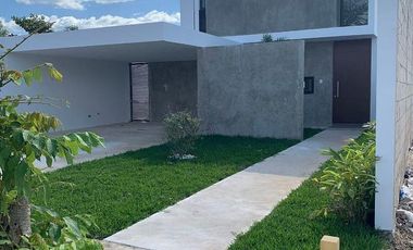 CASA EN RENTA MERIDA, CONKAL, PRIVADA ARBOREA, DISPONIBLE.