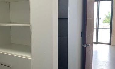 CASA EN RENTA MERIDA, CONKAL, PRIVADA ARBOREA, DISPONIBLE.