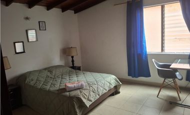 Casa amoblada para arriendo en Laureles Medellín