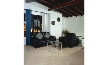Casa amoblada para arriendo en Laureles Medellín