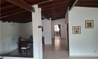 Casa amoblada para arriendo en Laureles Medellín