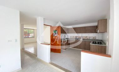 CASA EN ARRIENDO BARRIO LA CASTELLANA |9564