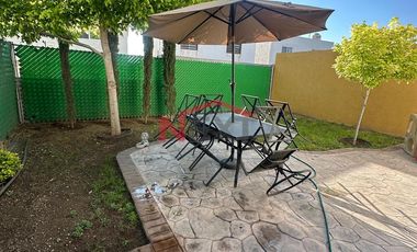 CASA EN RENTA AMUEBLADA Y EQUIPADA EN ARTEGA