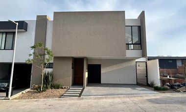Casa en Residencial El Molino