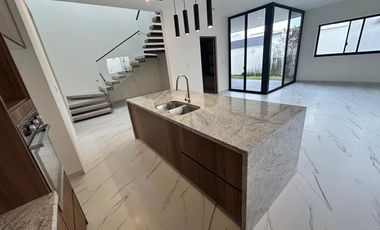 Casa en Residencial El Molino