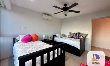 Alquiler de apartamento amueblado en Coronado