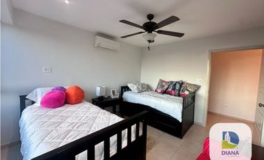 Alquiler de apartamento amueblado en Coronado