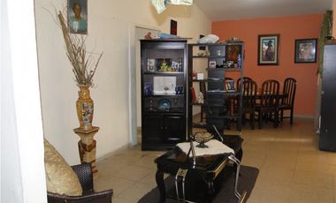 VENTA URB. LAS VERDES ARRAIJAN - 5 REC.