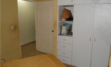 VENTA URB. LAS VERDES ARRAIJAN - 5 REC.