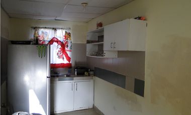 VENTA URB. LAS VERDES ARRAIJAN - 5 REC.