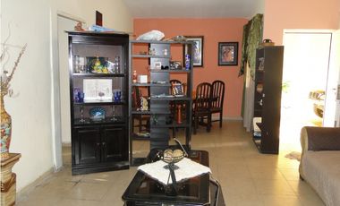 VENTA URB. LAS VERDES ARRAIJAN - 5 REC.