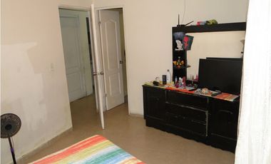 VENTA URB. LAS VERDES ARRAIJAN - 5 REC.