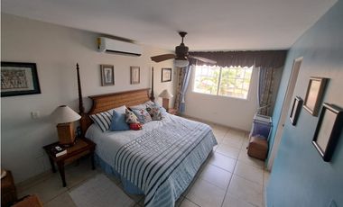 BRISAS DEL GOLF / PH BRISAS VILLAGE / 269M / 3 HABITACIÓN / 2 NIVELES