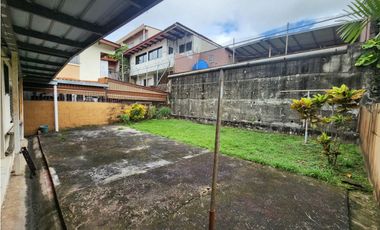 SE VENDE CASA EN ALTOS DE BETANIA CON 3 HABITACIONES TERRAZA Y PATIO