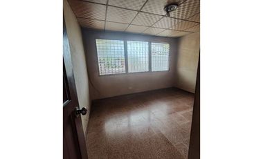 SE VENDE CASA EN RIO ABAJO