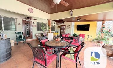 Venta de casa en EL DORADO