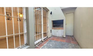 ALQUILER 24 MESES DUPLEX 3 AMB. C/ DEP., GARAGE Y PATIO C/PARRILLA