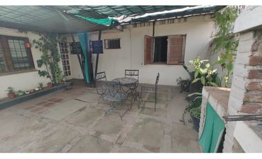 CASA DE 2 DORMITORIOS - UBICACION ESTRATEGICA