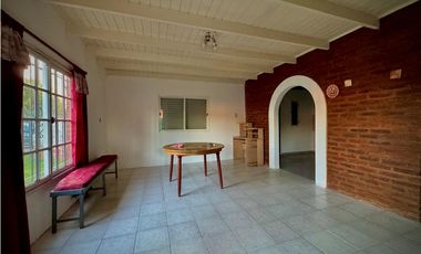 Alquiler casa Bº el Trebol Domingo H. Perez 649