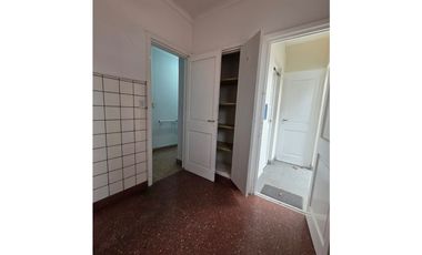 ZONA GUEMES ALQUILER 3 AMBIENTES CON DEPENDENCIA