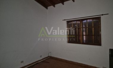 Casa PH en alquiler en Parque Johnston