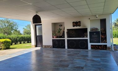 Casa quinta en venta de 294m2 ubicado en El Ceibal