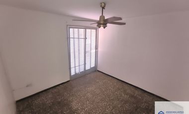 Casa en alquiler c/ cochera en Maipú