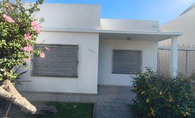 CASA 3 AMBIENTES JARDIN APTO CREDITO ALDO BONZI