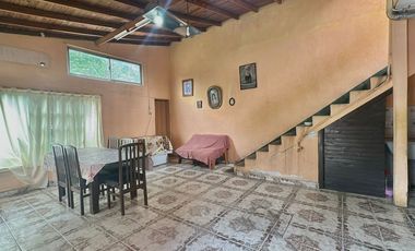 CASA 6 AMB. CON DOS DEPTOS EN VENTA ALMTE BROWN