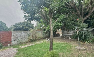 CASA 6 AMB. CON DOS DEPTOS EN VENTA ALMTE BROWN