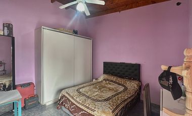 CASA 6 AMB. CON DOS DEPTOS EN VENTA ALMTE BROWN