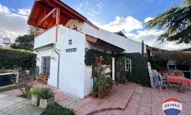 CASA 5 AMBIENTES VENTA GLEW PILETA QUINCHO PATIO
