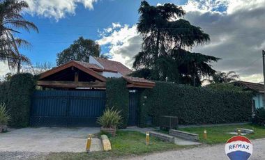 CASA 5 AMBIENTES VENTA GLEW PILETA QUINCHO PATIO