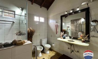 CASA 5 AMBIENTES VENTA GLEW PILETA QUINCHO PATIO