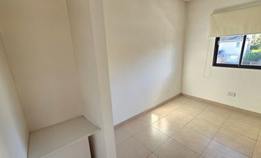 VENTA CASA 4 AMB PILETA AMOBLADA HARAS M. VICTORIA