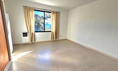 VENTA CASA 4 AMB PILETA AMOBLADA HARAS M. VICTORIA