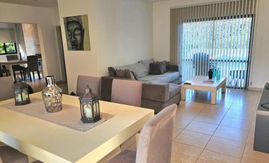 VENTA CASA 4 AMB PILETA AMOBLADA HARAS M. VICTORIA