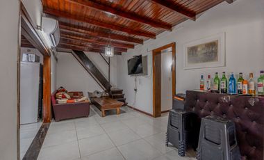 Alquiler casa quinta Benavidez de 1120 m2 c/pileta