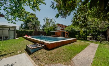 Alquiler casa quinta Benavidez de 1120 m2 c/pileta