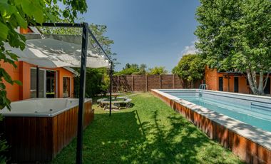 Alquiler casa quinta Benavidez de 1120 m2 c/pileta