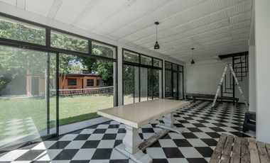 Alquiler casa quinta Benavidez de 1120 m2 c/pileta