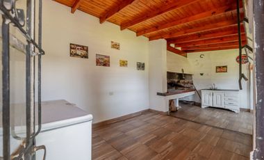 Alquiler casa quinta Benavidez de 1120 m2 c/pileta