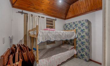 Alquiler casa quinta Benavidez de 1120 m2 c/pileta